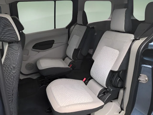 Used 2019 Blue Metallic Ford XLT image 12