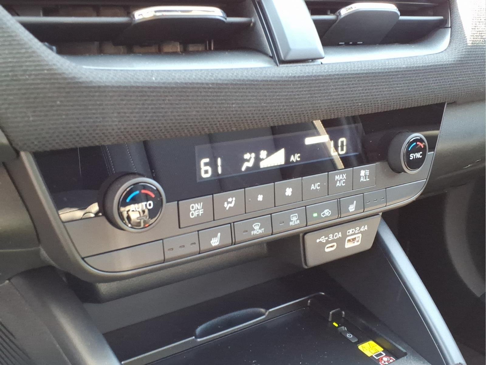 2026 Subaru Outback Limited - Photo 13