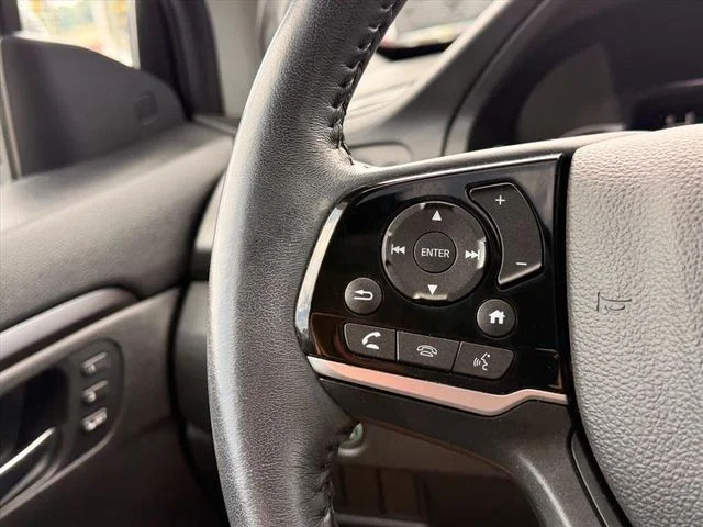 Used 2022 White Honda Special Edition image 18