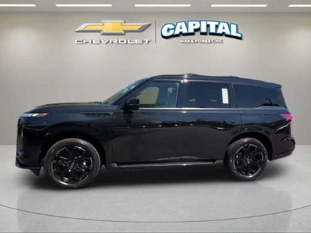 Used 2027 Black INFINITI SPORT image 2