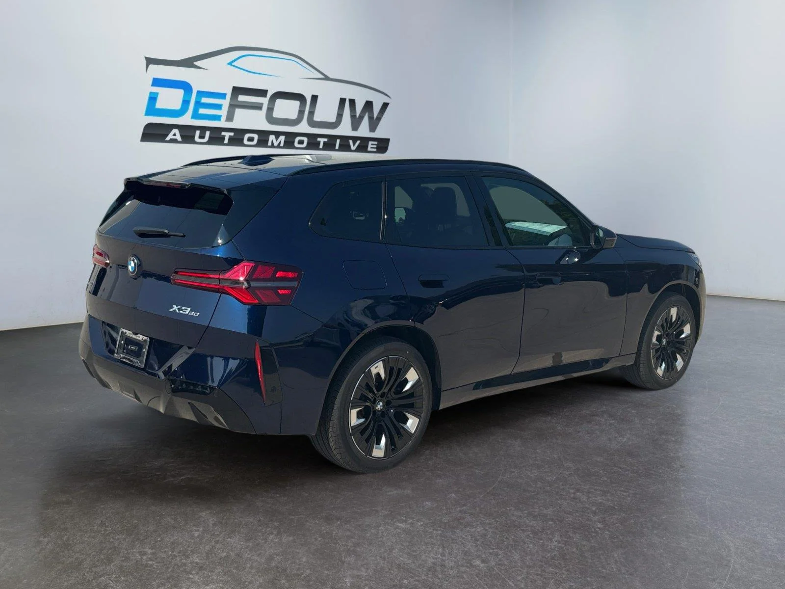 New 2026 Tanzanite Blue II Metallic BMW 30 xDrive image 3