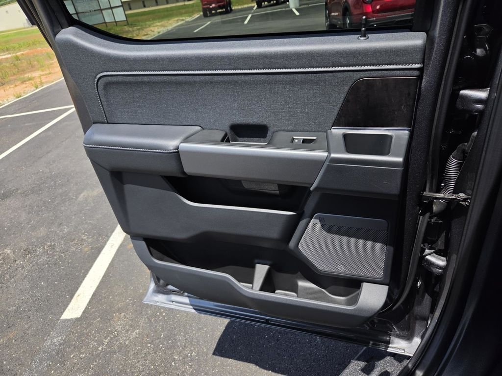 New 2026 Carbonized Gray Metallic Ford F-250® Lariat® image 35