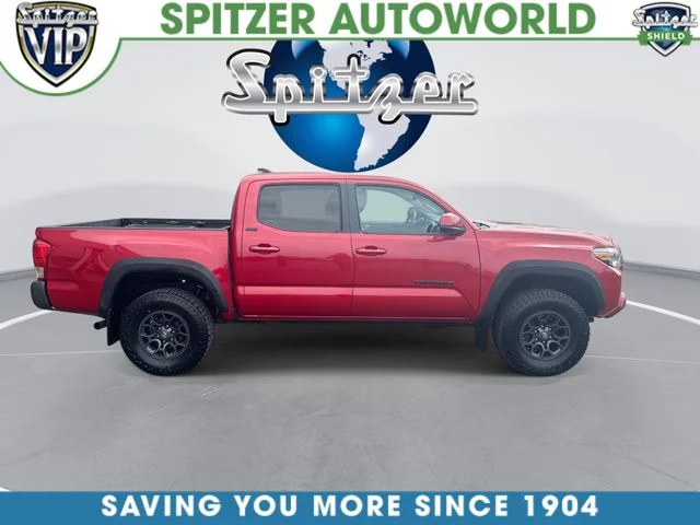 Used 2017 Red Toyota SR5 image 10