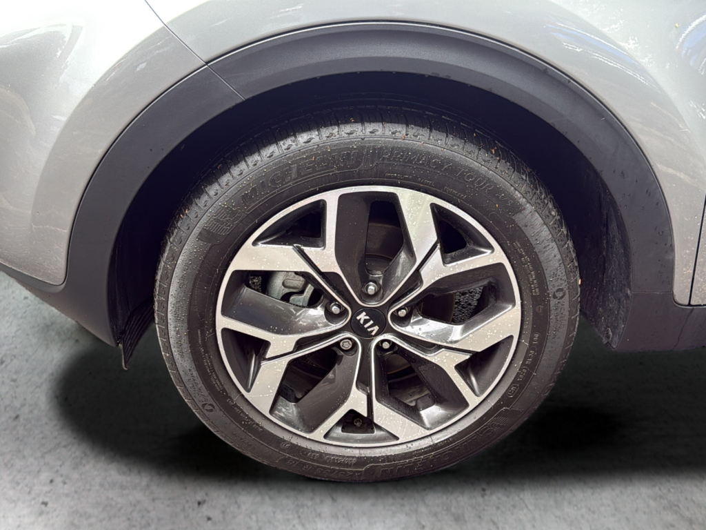Used 2022 Gray Kia EX image 23