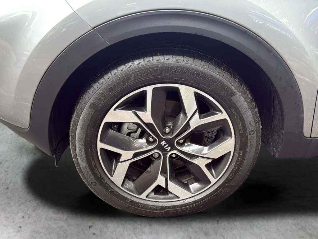 Used 2022 Gray Kia EX image 23