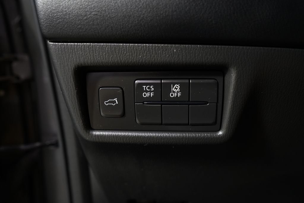 Used 2017 Machine Gray Mazda Grand Touring image 24