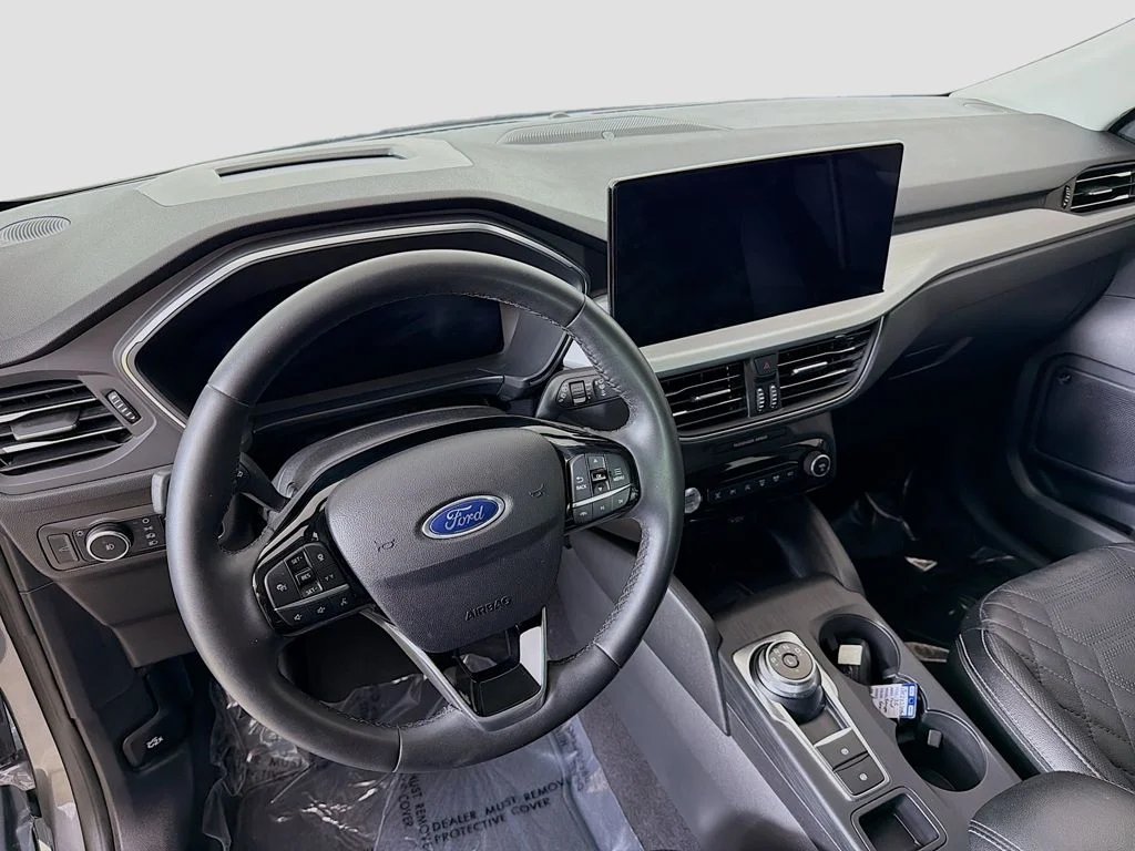 Used 2023 Carbonized Gray Metallic Ford Platinum image 23