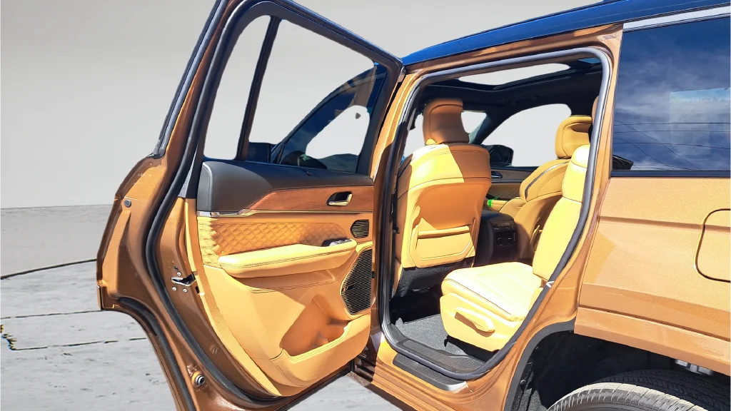 New 2026 Copper Shino Metallic Clear-Coat Exterior Paint Jeep Summit image 11