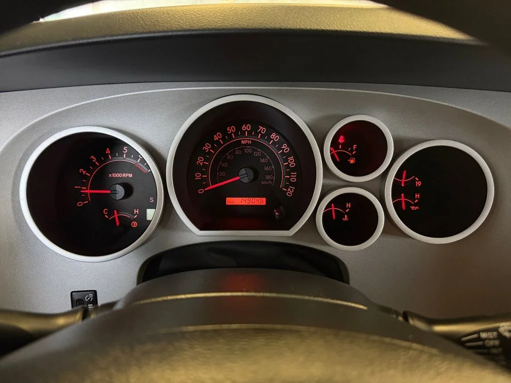 Used 2008 Silver Toyota Base image 19