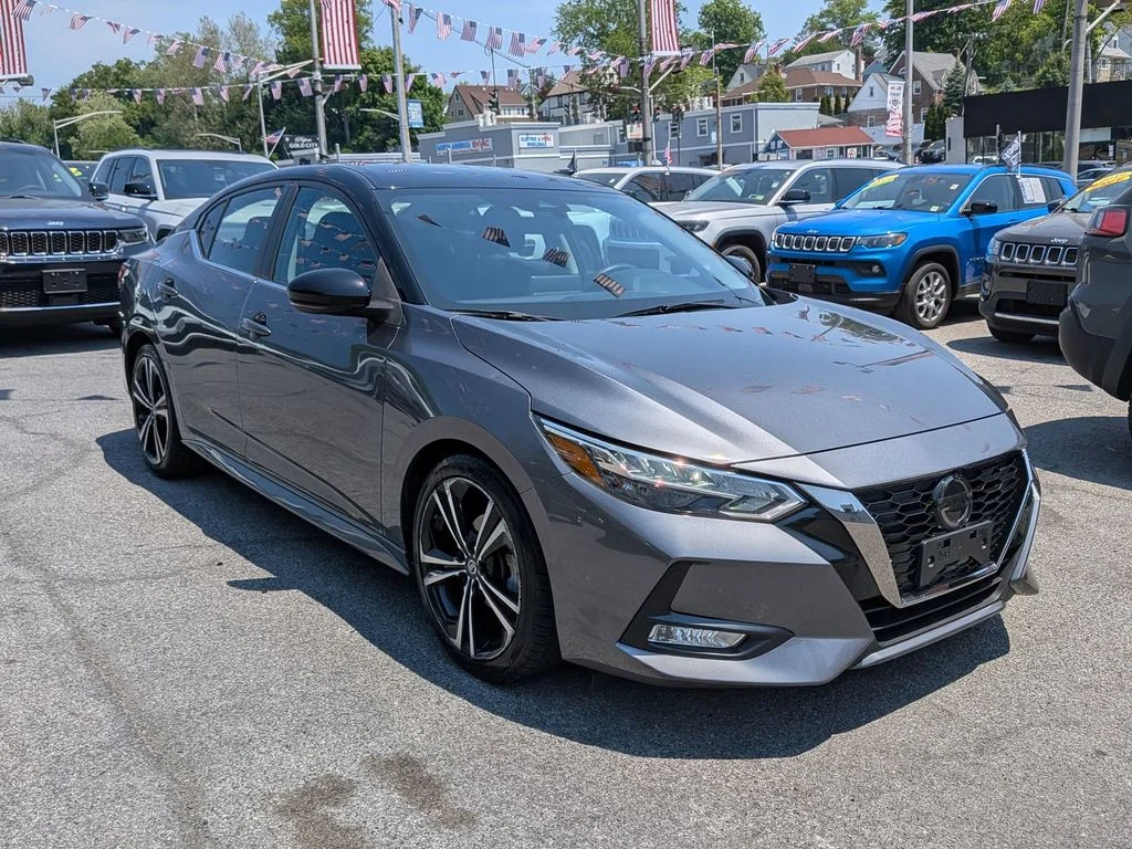 Used 2021 Gray Nissan SR image 4