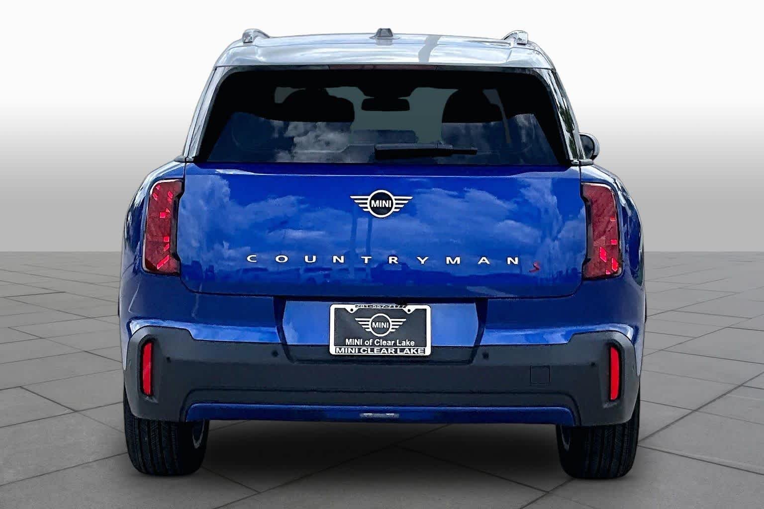 New 2026 Blazing Blue Metallic MINI Signature Plus image 4