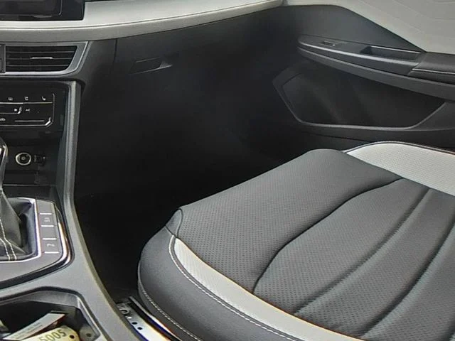 2026 Volkswagen Taos SEL - Photo 38