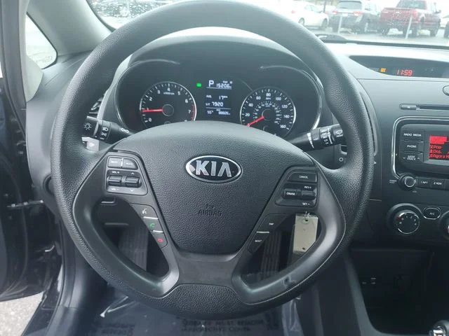 2018 Kia FORTE LX - Photo 23