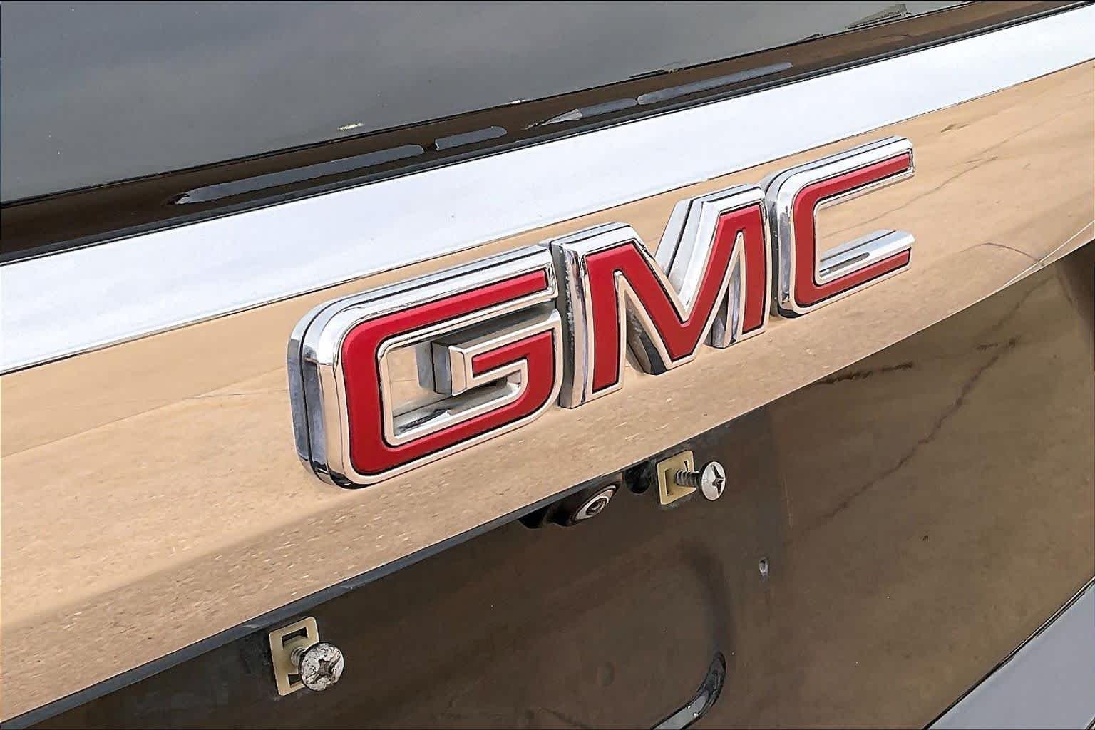Used 2021 Onyx Black GMC SLT image 30