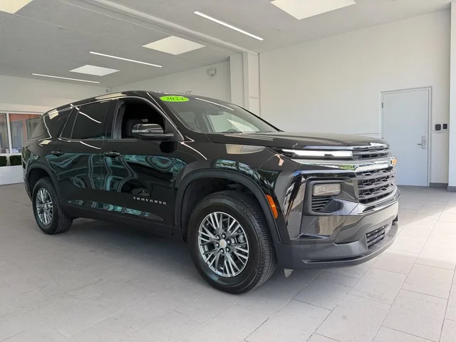 2024 Chevrolet Traverse LS
