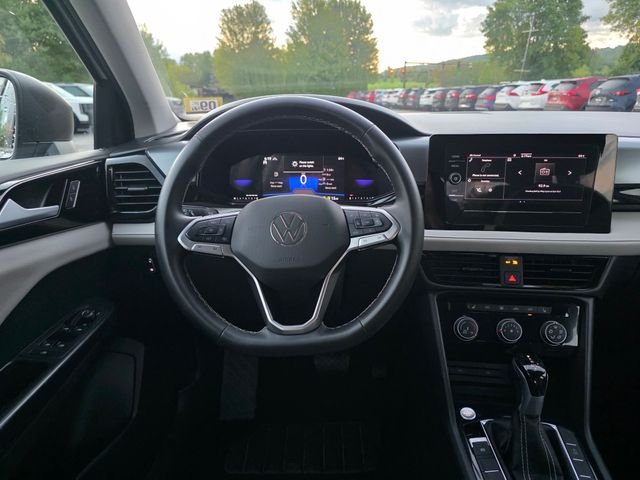 Used 2025 Pure White Volkswagen 1.5T S image 19