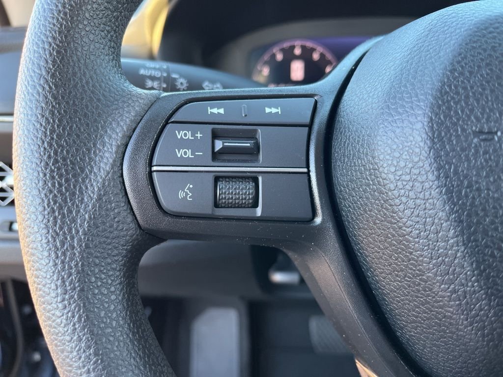 2025 Honda Accord SE - Photo 20