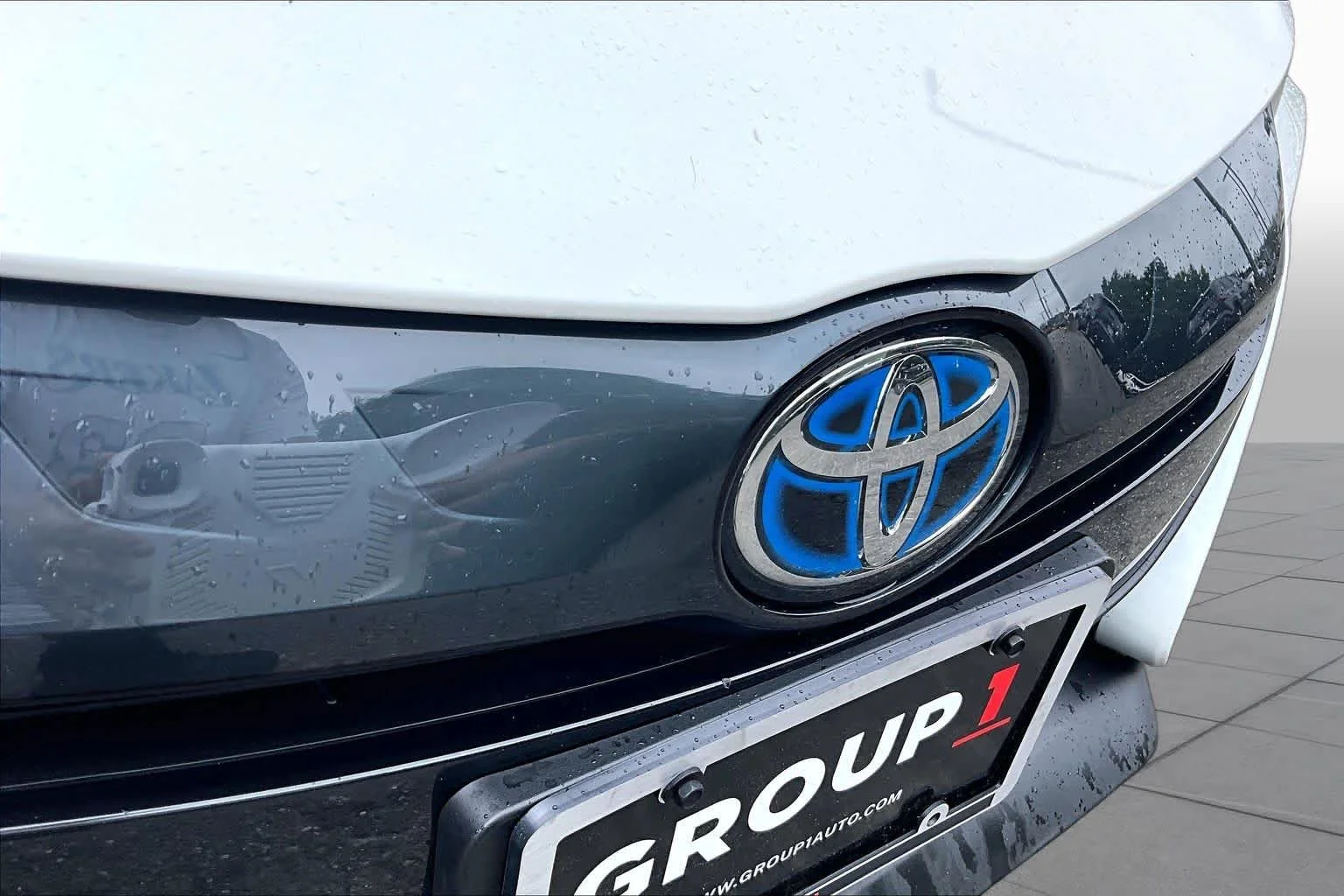 Used 2020 Blizzard Pearl Toyota LE image 28