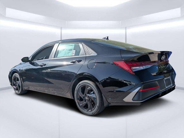 New 2026 Black Hyundai SEL Sport Premium image 5