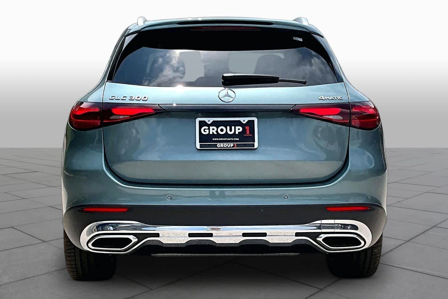 New 2026 Verde Silver Metallic Mercedes-Benz GLC 300 image 5