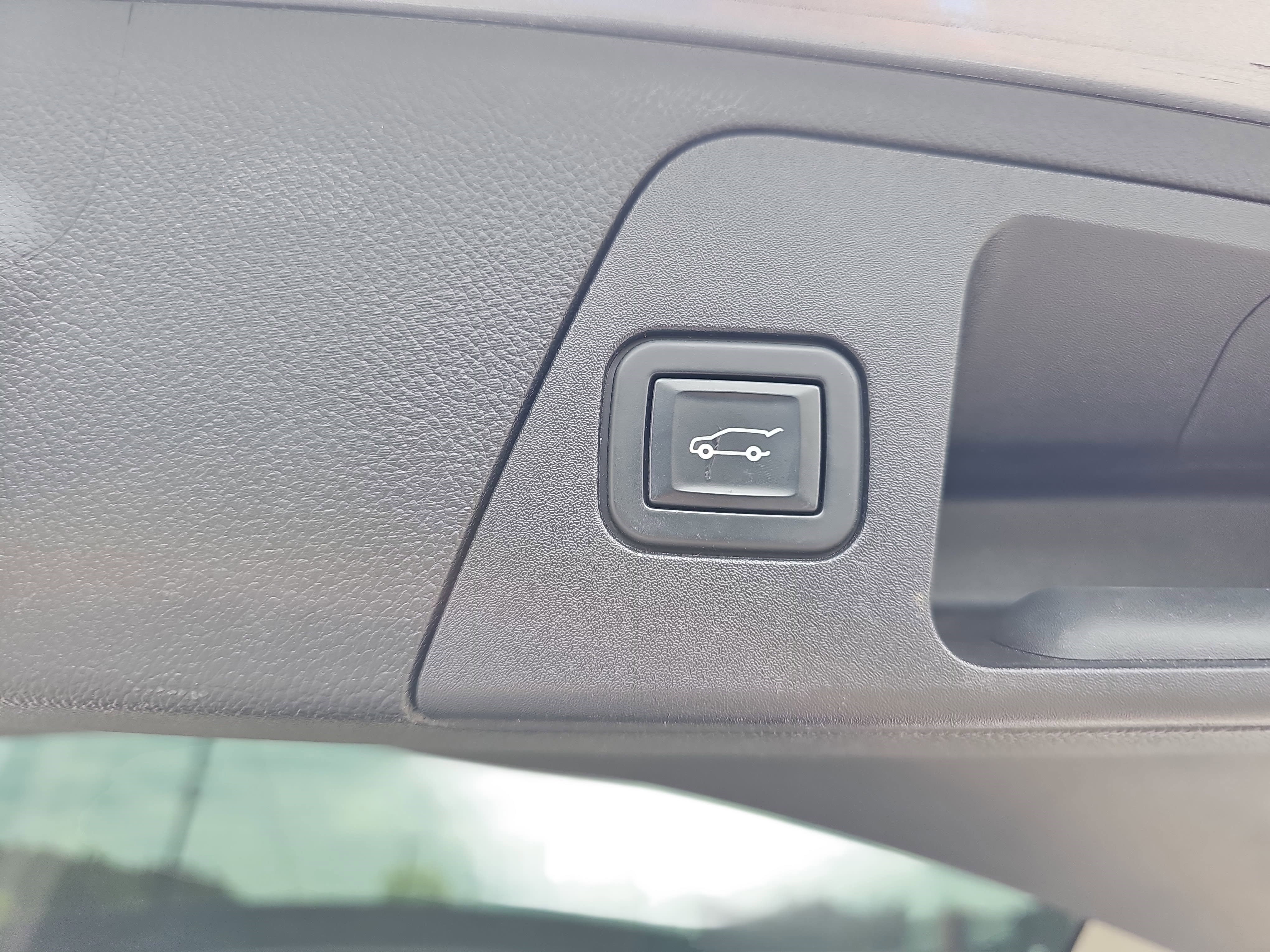 Used 2020 Satin Steel Metallic Buick Preferred image 29