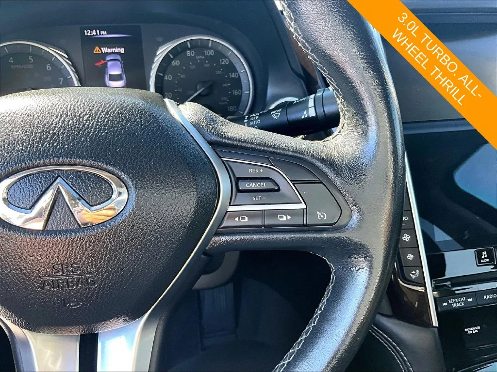 Used 2018 Blue INFINITI 3.0t LUXE image 18