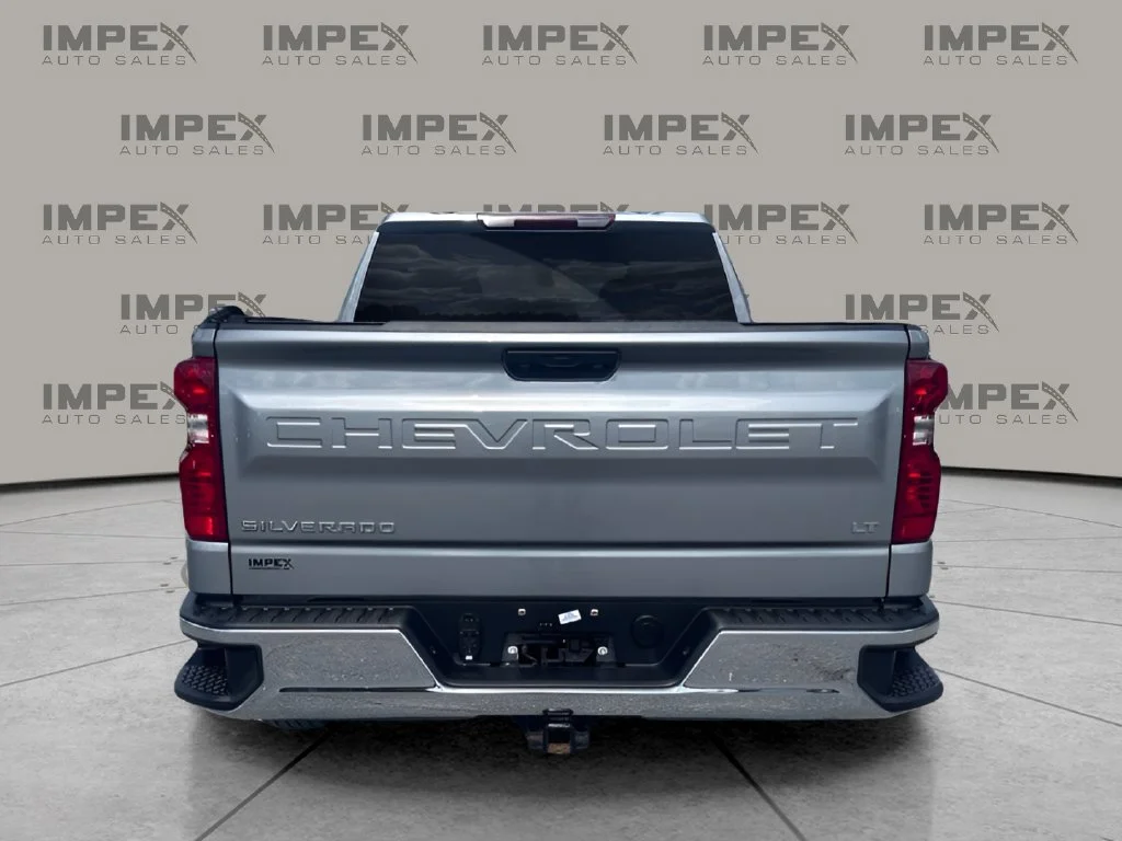 Used 2024 Gray Chevrolet LT image 4