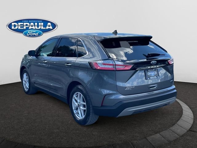 Used 2024 Gray Metallic Ford SEL image 4