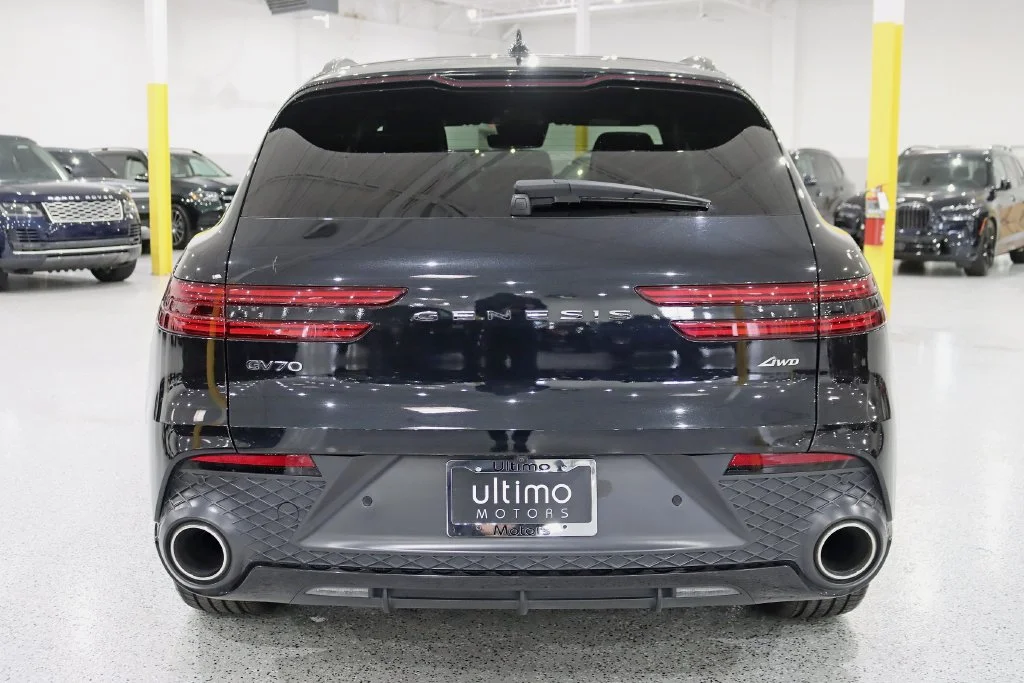 Used 2022 Black Genesis 2.5T image 13