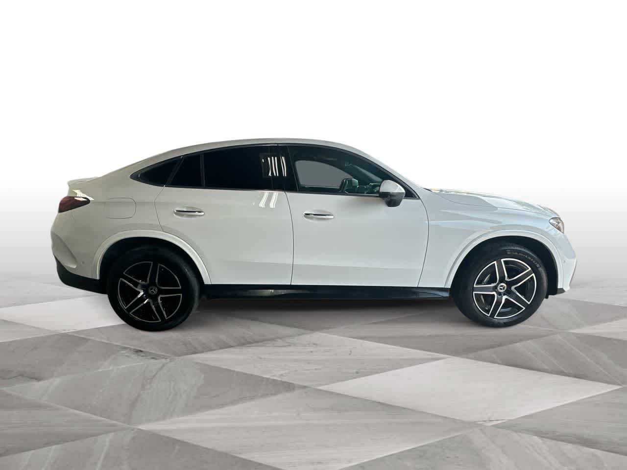 Used 2025 Polar White Mercedes-Benz GLC 300 image 9
