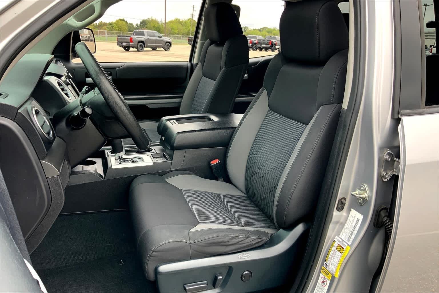 Used 2016 Silver Sky Metallic Toyota SR5 image 8