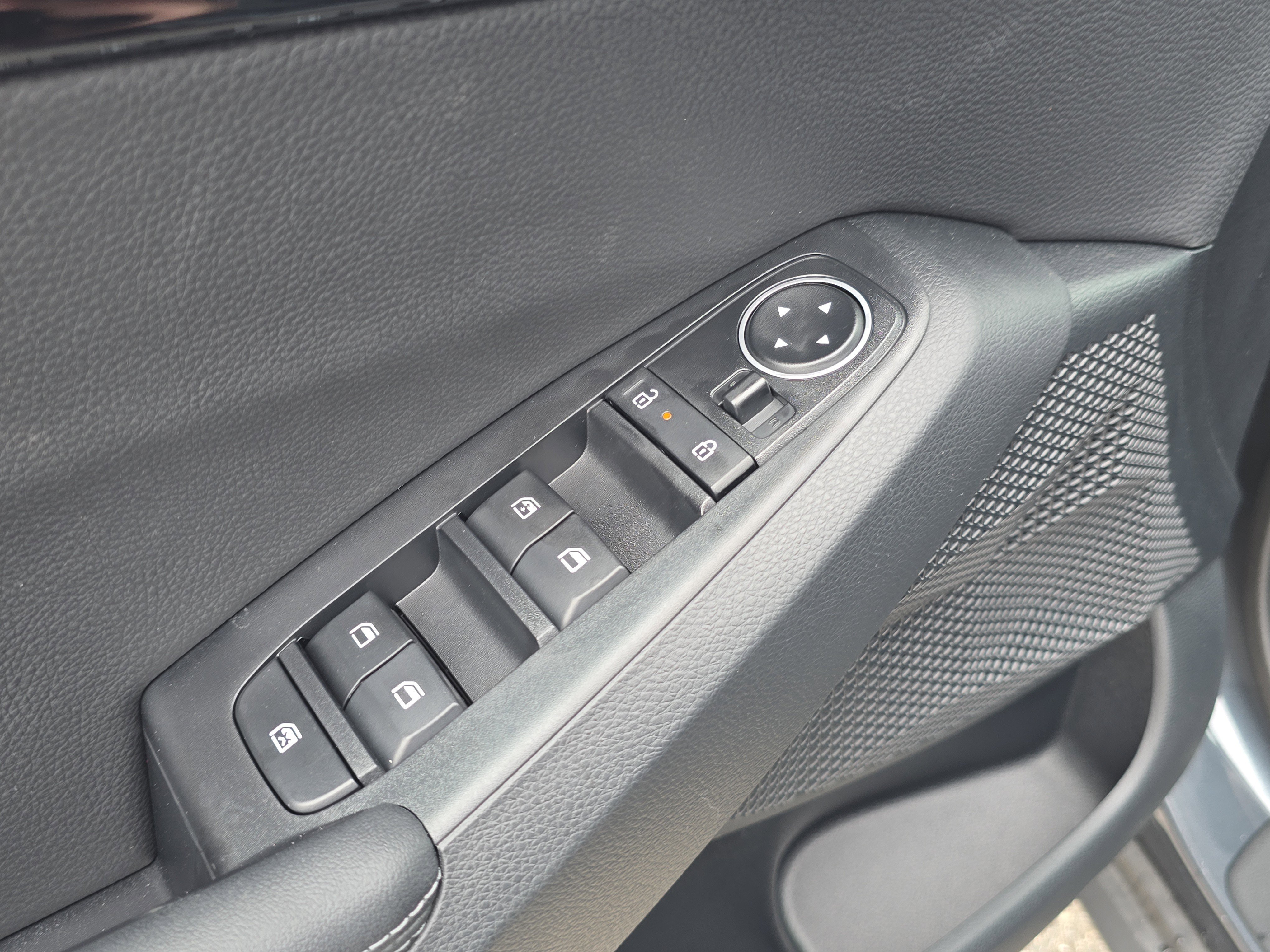 New 2026 Gravity Gray Kia EX image 22