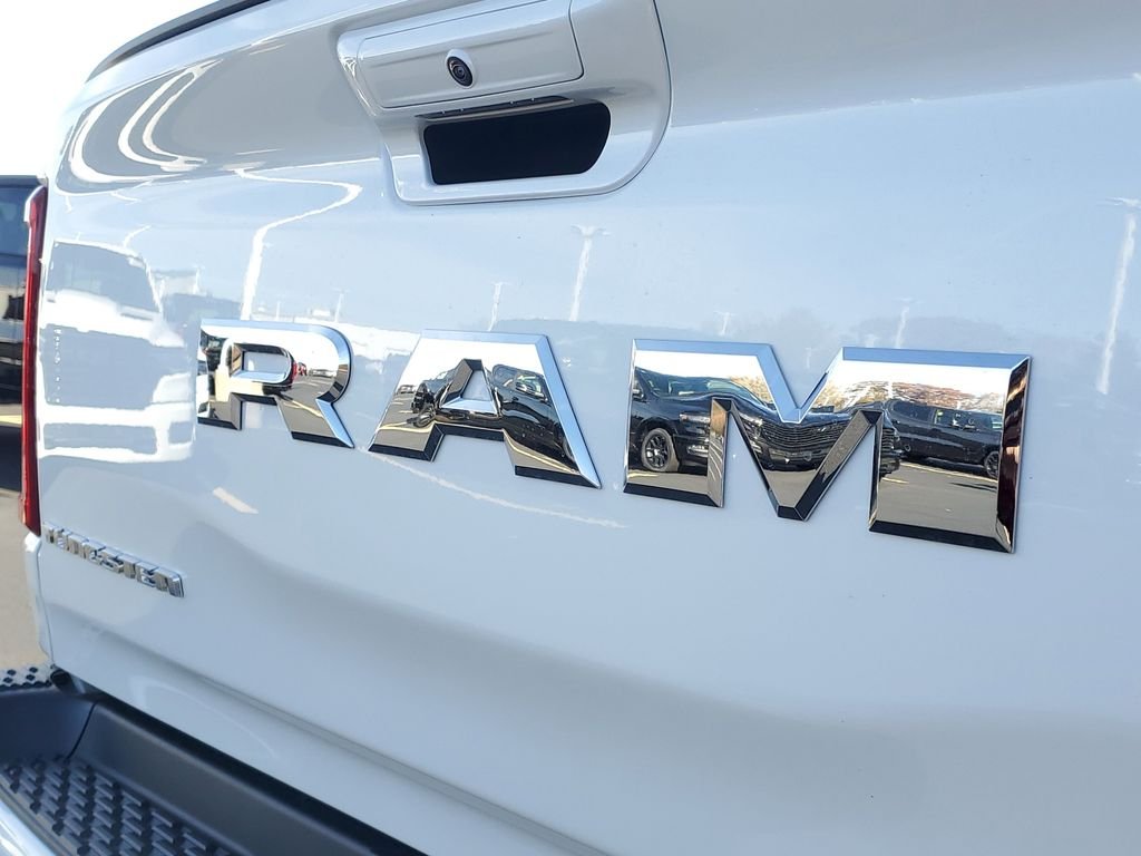 New 2026 Ivory White Tri-Coat Pearl-Coat Exterior Paint RAM Tungsten image 5