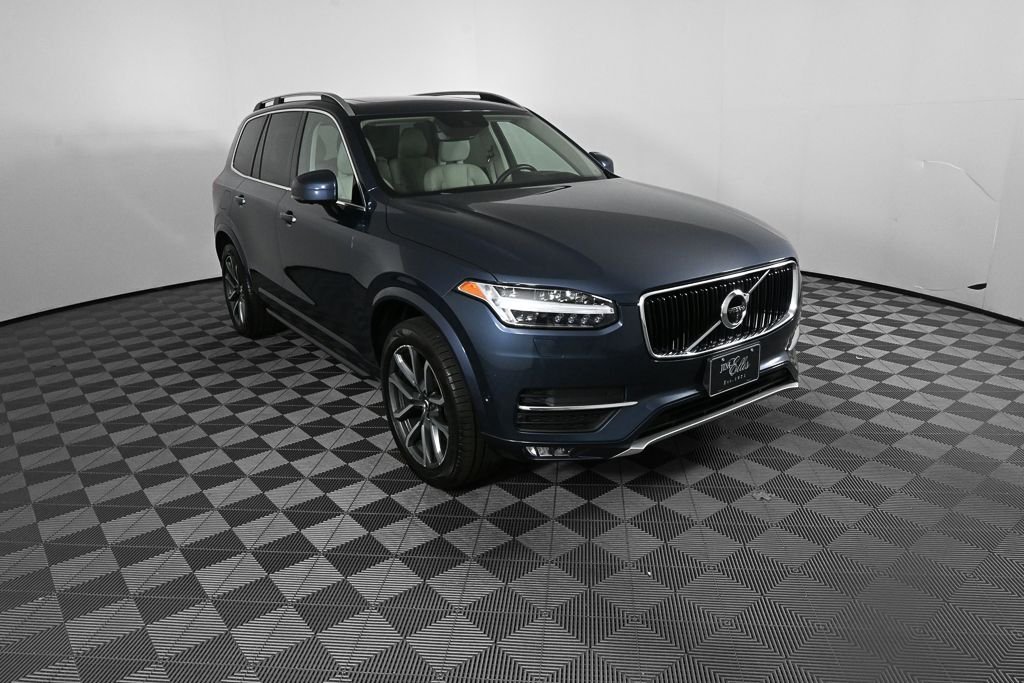 Used 2018 Blue Volvo T6 Momentum image 23