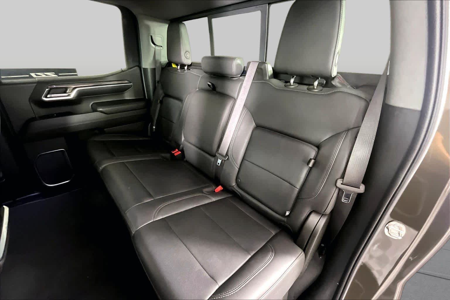 2023 Chevrolet Silverado 1500 LTZ - Photo 19