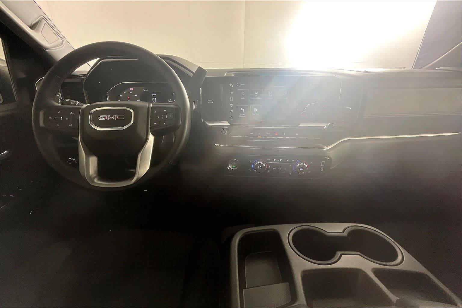 2024 GMC Sierra 1500 Elevation - Photo 15