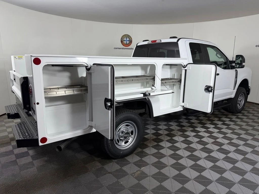 New 2026 Oxford White Ford F-250® XL image 18