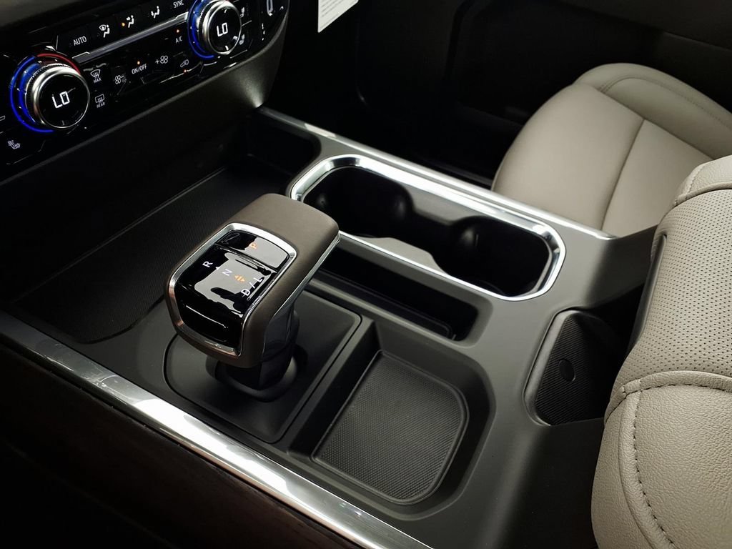 2026 GMC Sierra 1500 SLT - Photo 19
