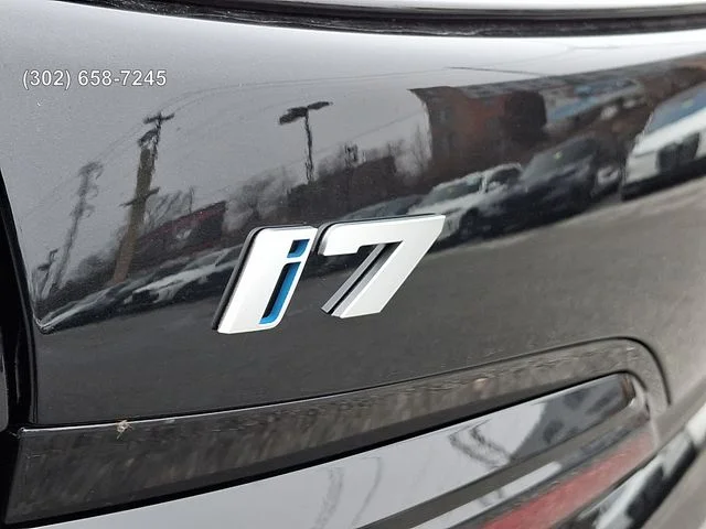 New 2026 Black Sapphire Metallic BMW xDrive60 image 21