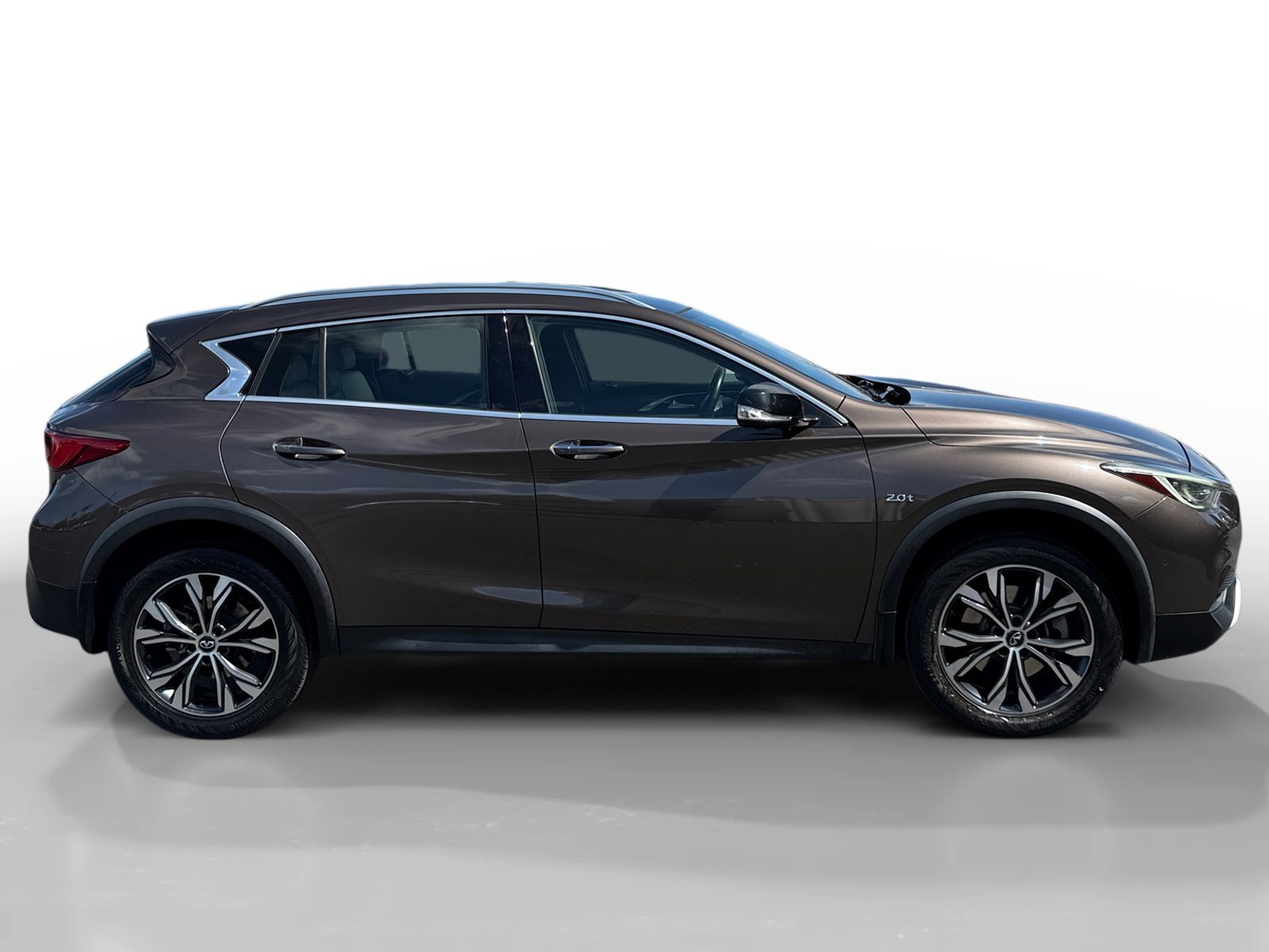 Used 2019 Chestnut INFINITI LUXE image 6