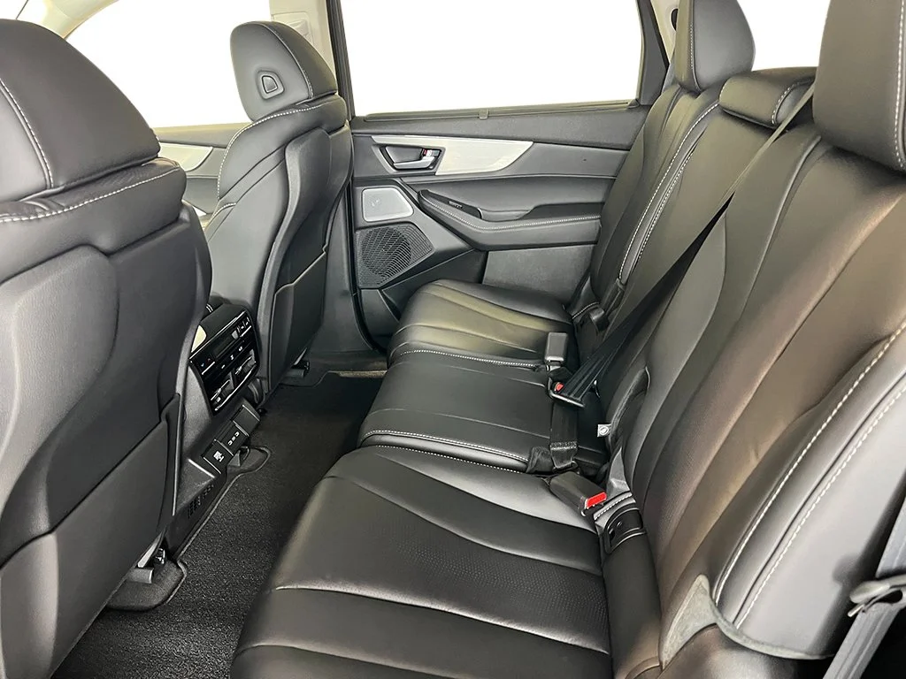 New 2026 Liquid Carbon Metallic Acura w/Technology Package image 31