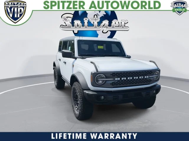 New 2026 Oxford White Ford Badlands® image 3