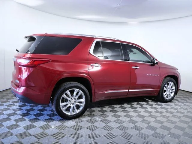 Used 2018 Red Chevrolet High Country image 8