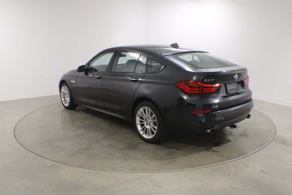 Used 2017 Dark Graphite BMW 535i xDrive Gran Turismo image 7