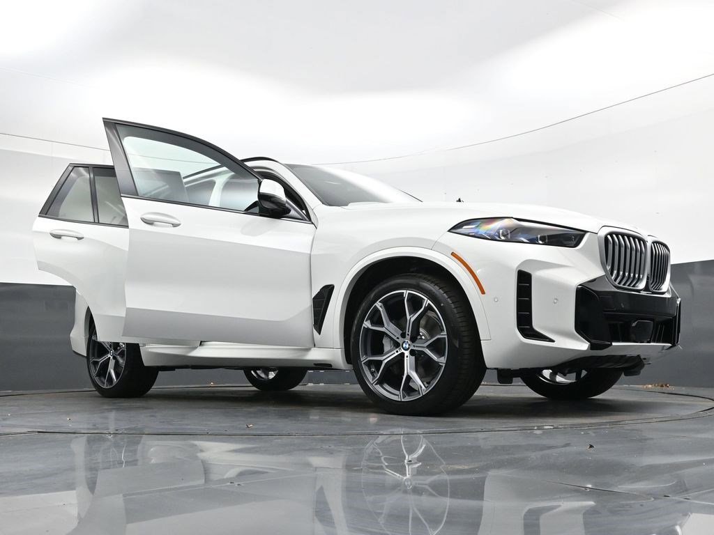 Used 2026 Alpine White BMW xDrive40i image 37