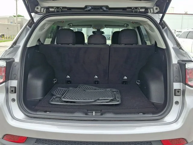 Used 2019 Silver Jeep Sport image 30