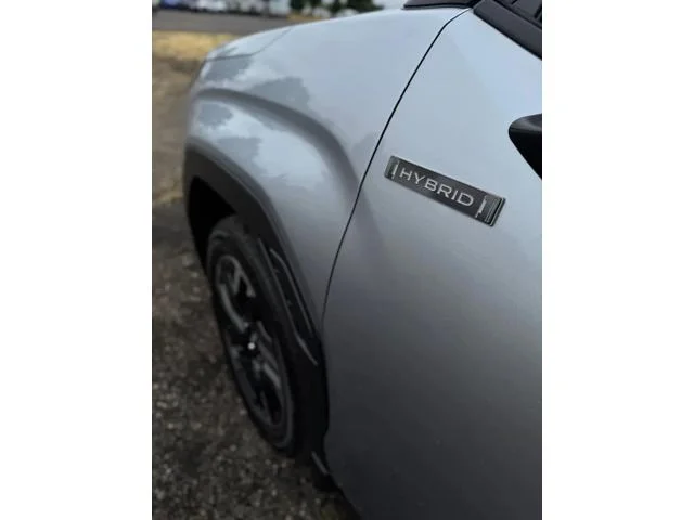 New 2026 ICE SILVER METALLIC Subaru Premium Hybrid image 43
