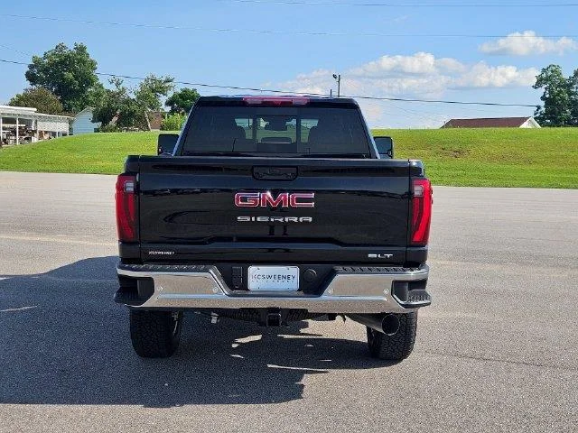 New 2026 Onyx Black GMC SLT image 4