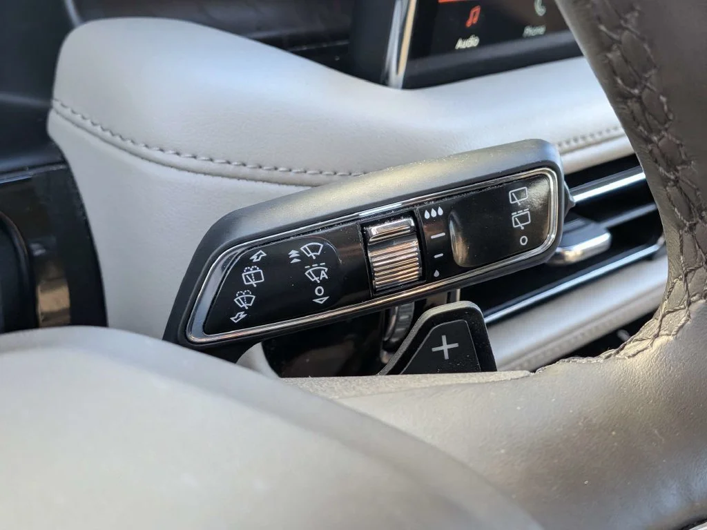 Used 2022 Pearl Metallic Lincoln Reserve image 24