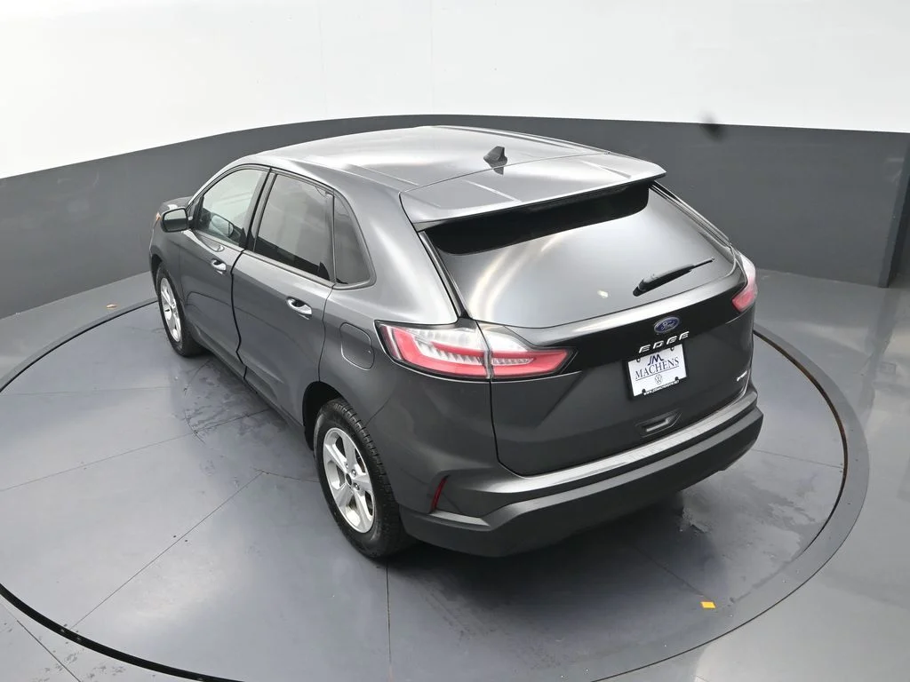 Used 2023 Gray Ford SE image 19